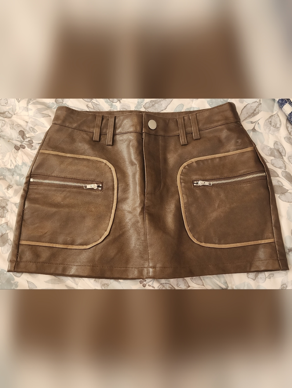 SHEIN Brown Faux Leather Mini Skirt with Front Zip Pockets